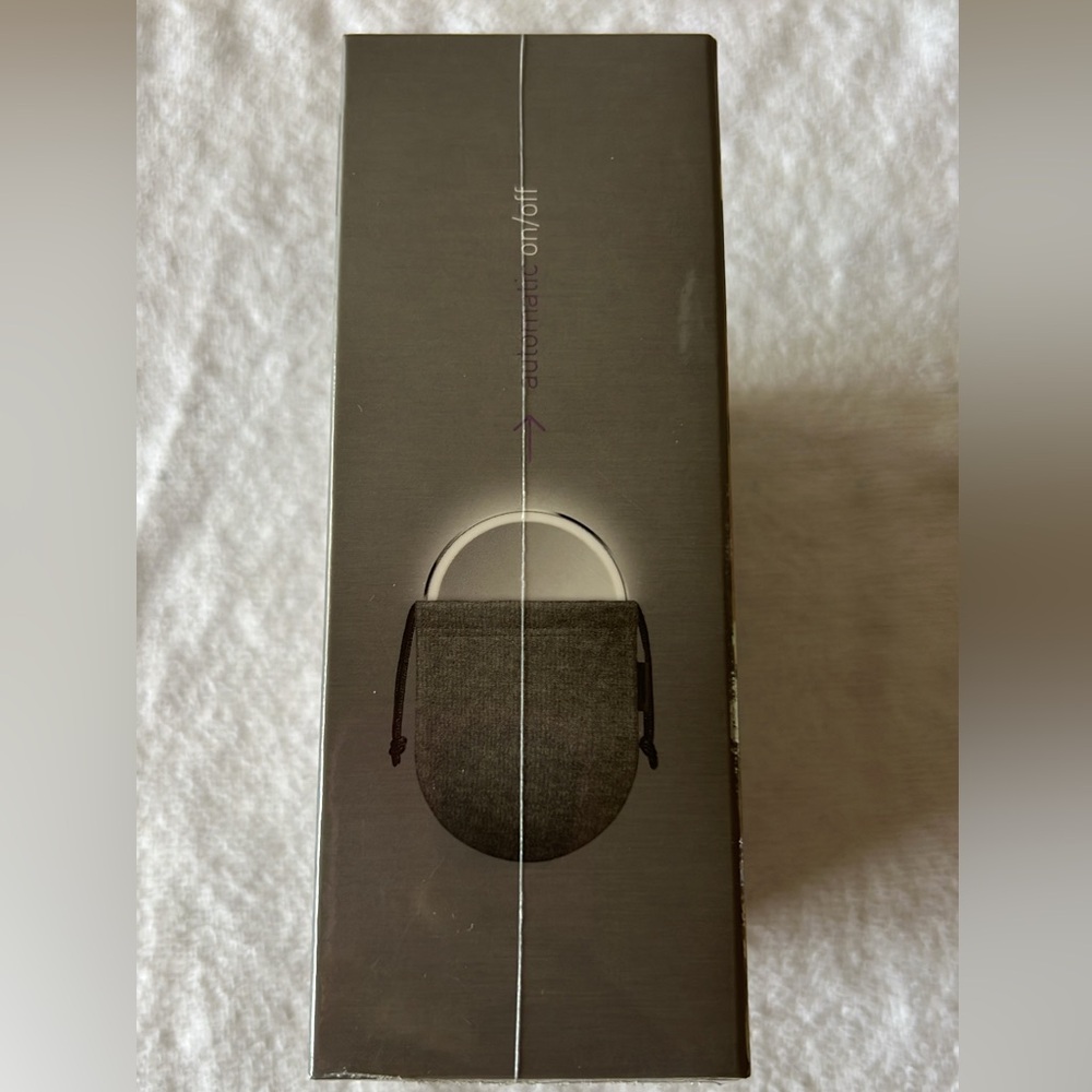 simplehuman Lighted Sensor Vanity Mirror - Black and Silver Finish - Picture 4 of 4